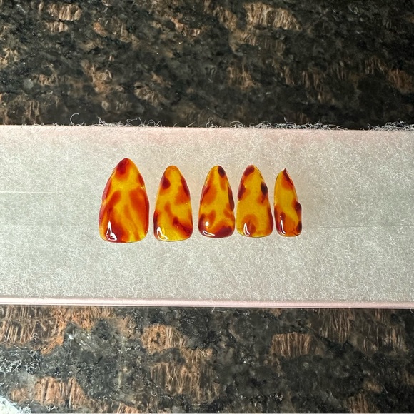 “Tortoise” Press On Set by LoveScottiNails - Picture 5 of 9